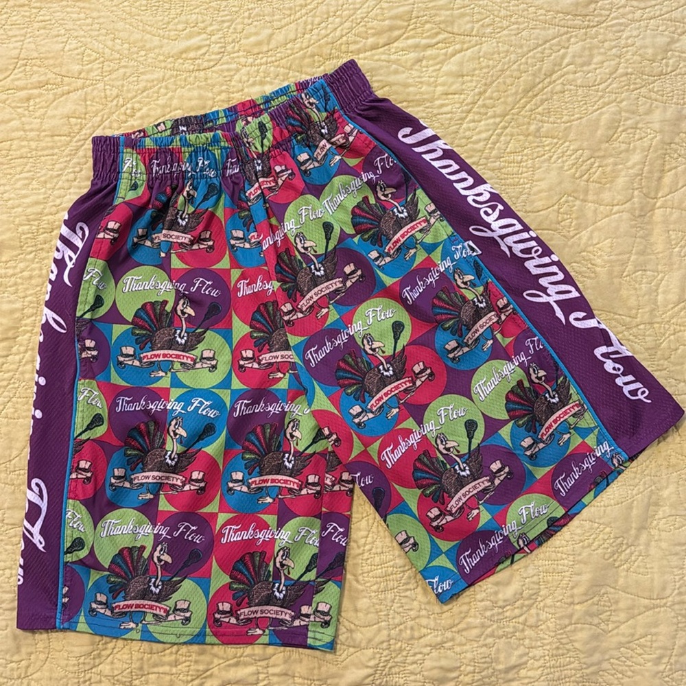 Flow Society Thanksgiving shorts Youth M